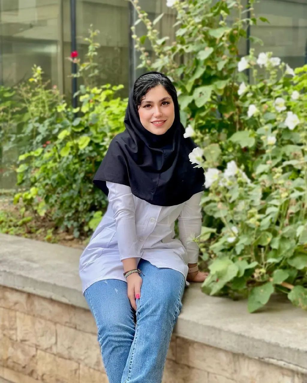 سارا احمدی